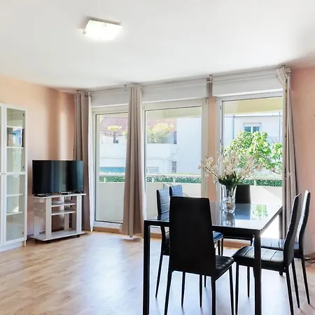 Apartment Comfortable Close To And Center