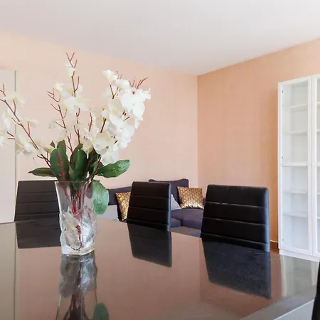 Comfortable Close To And Center Apartment Biarritz